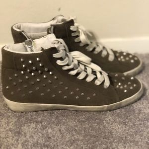 Steve Madden Studded green sneakers